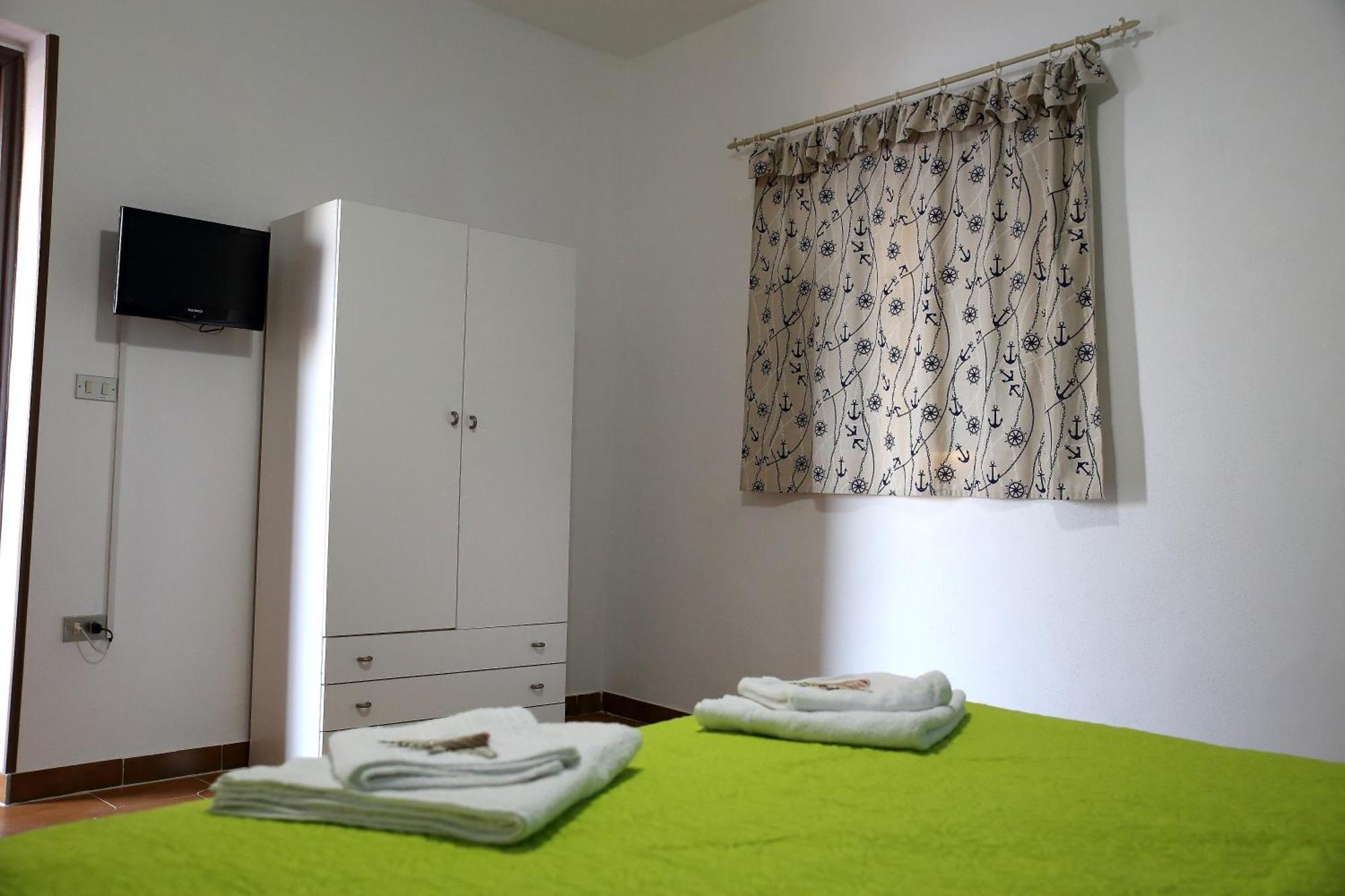 Villa Yellow House ليكاتا الغرفة الصورة